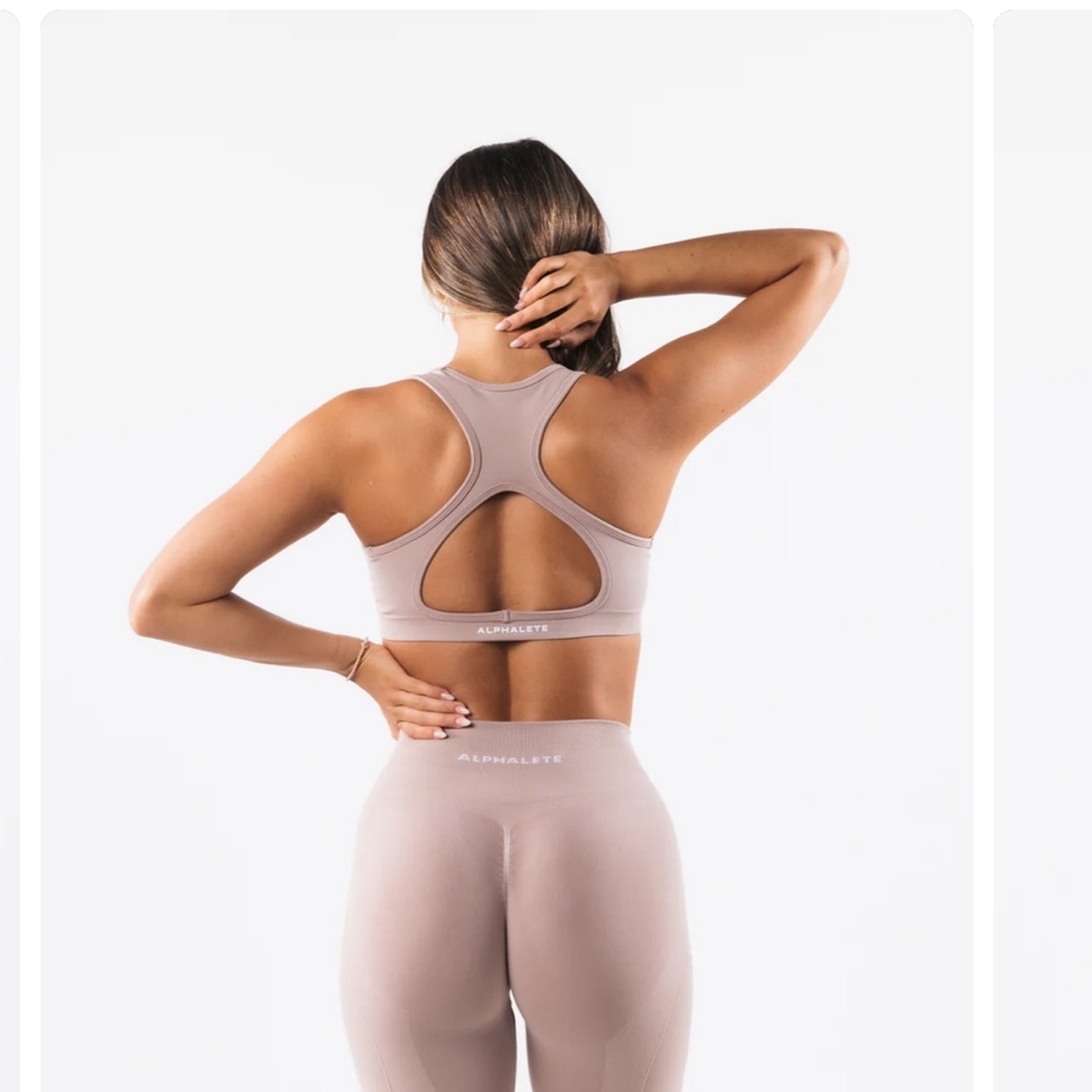 Amplify Contour Bra - Porcelain - Picture 2 of 7